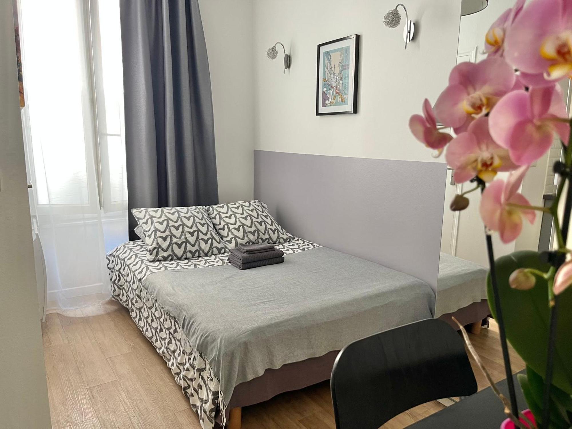 Apartment Paris Studios Екстер'єр фото