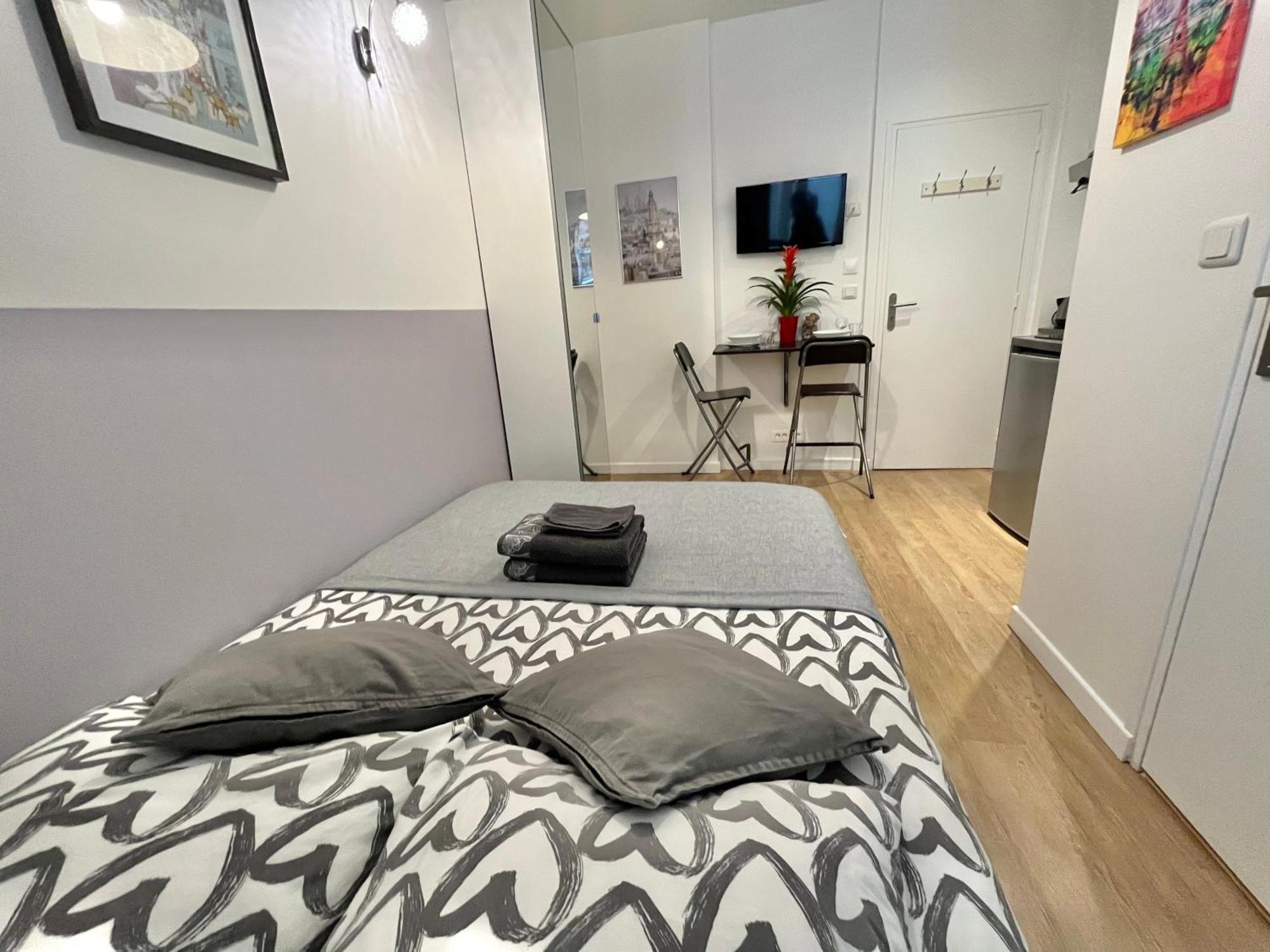 Apartment Paris Studios Екстер'єр фото